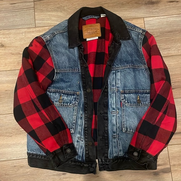 Levis denim and plaid jacket - Picture 1 of 3